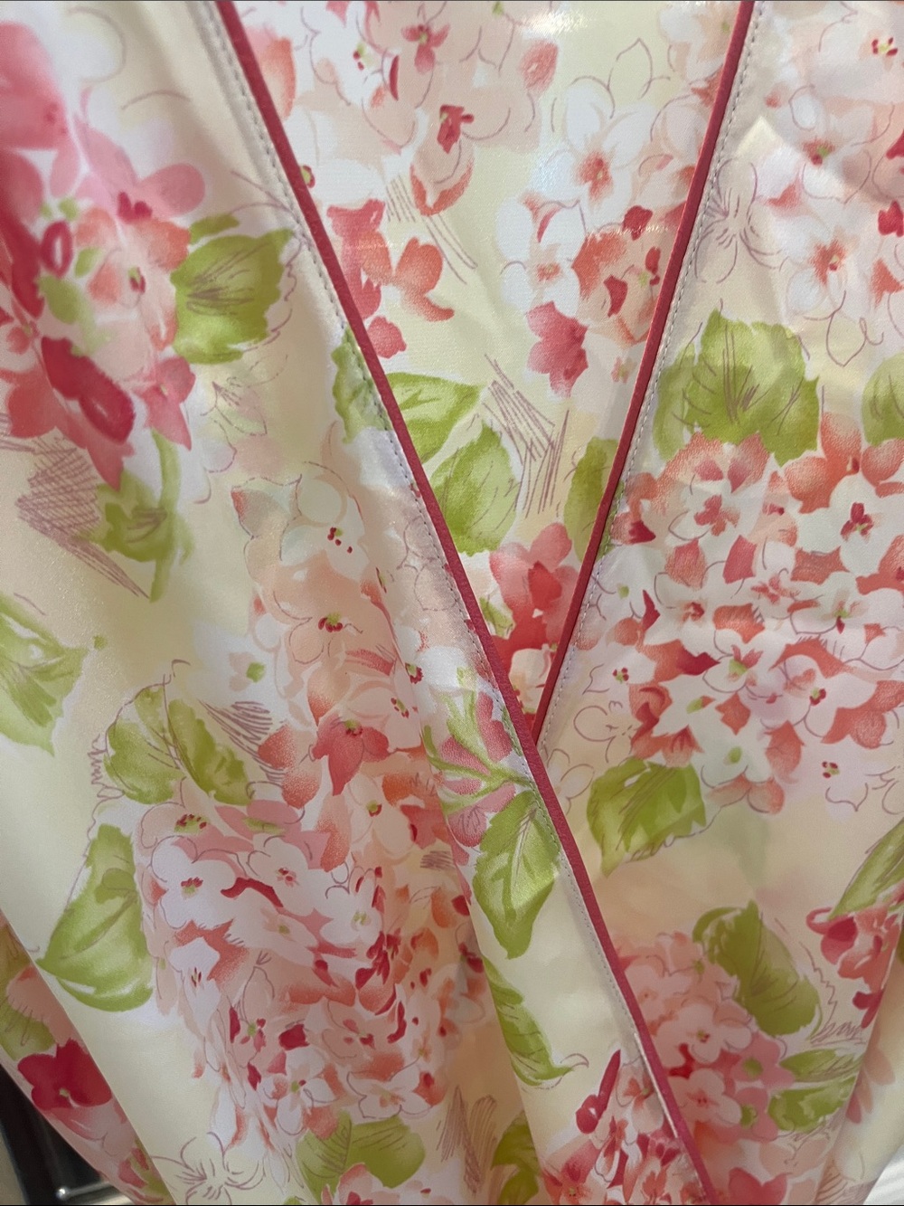 Oscar de la Renta Floral Wrap Robe - Picture 4 of 6